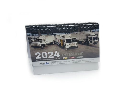 Calendrier de bureau 2024 : votre année avec Labrie, Wittke et Leach Trucks